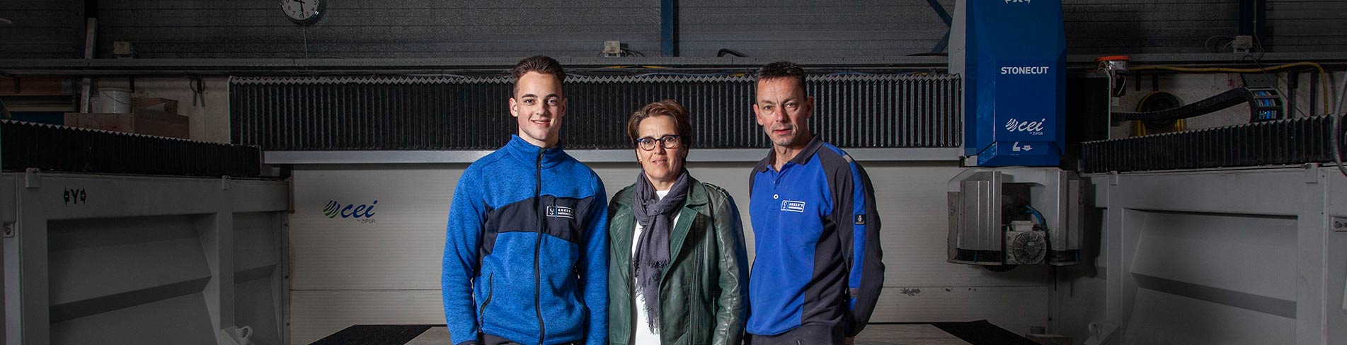 ankers-natuursteen-team-oss natuursteen oss team ankers natuursteen voor hun cnc-machine